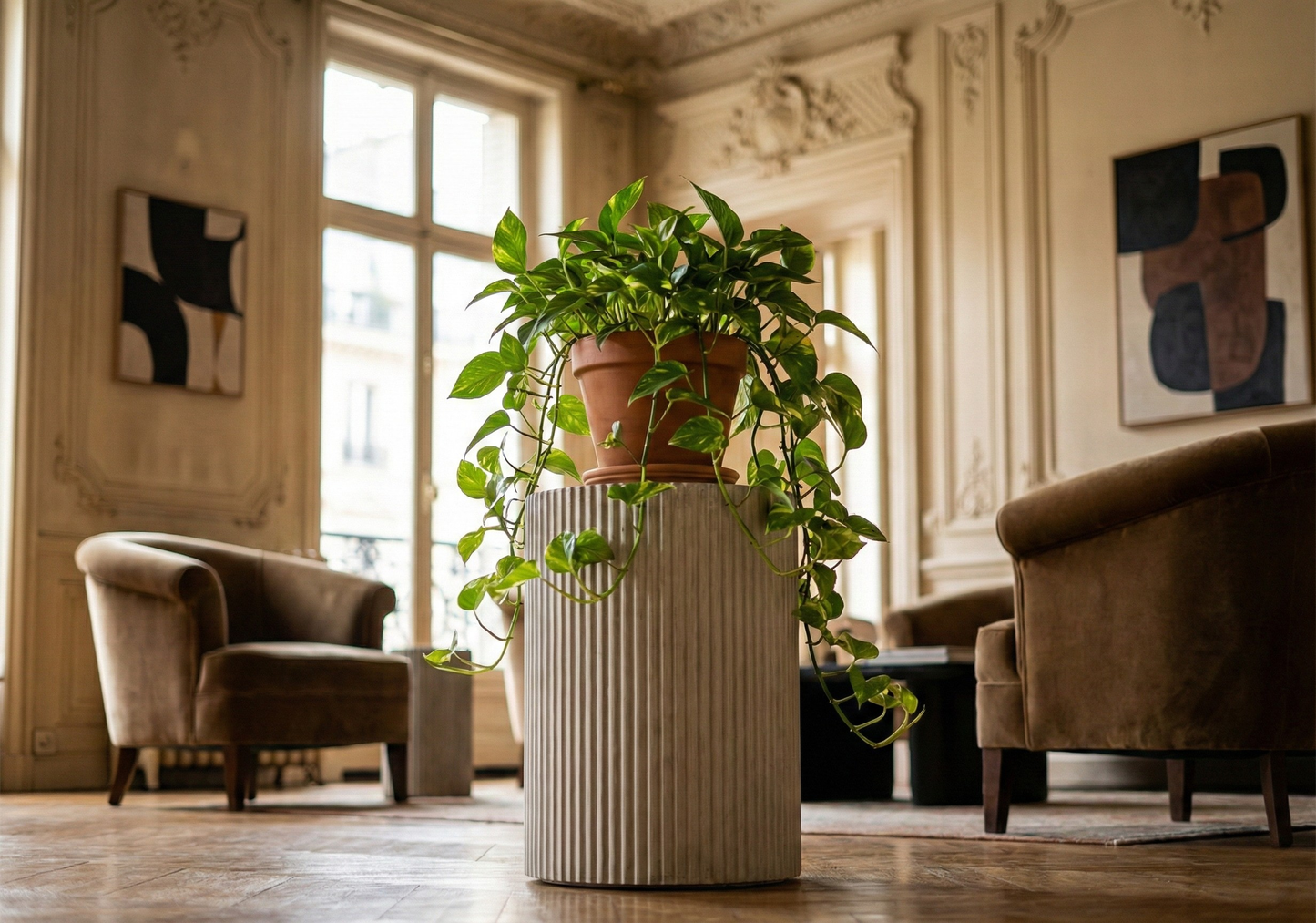 Beton bijzettafel Plinth 30 – Architecturale Esthetiek en Tijdloos Design